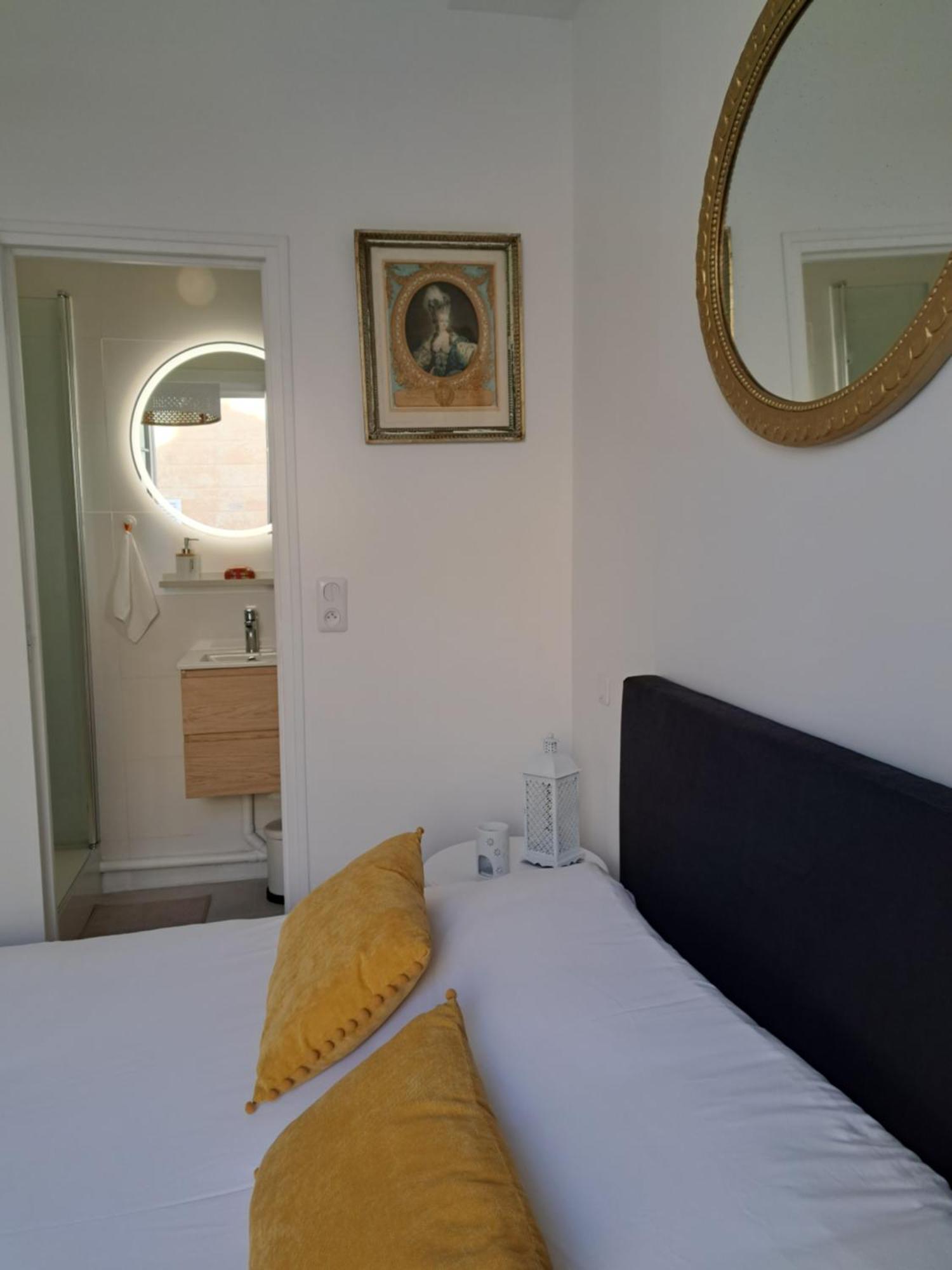 Agreable 2 Pieces - Rue Du Vieux แวร์ซาย ภายนอก รูปภาพ